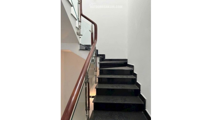 Bán gấp nhà riêng 62m2, 2PN, 2WC ,HXH ở Nguyễn Duy Trinh, Q2- Chỉ 6,8 tỷ